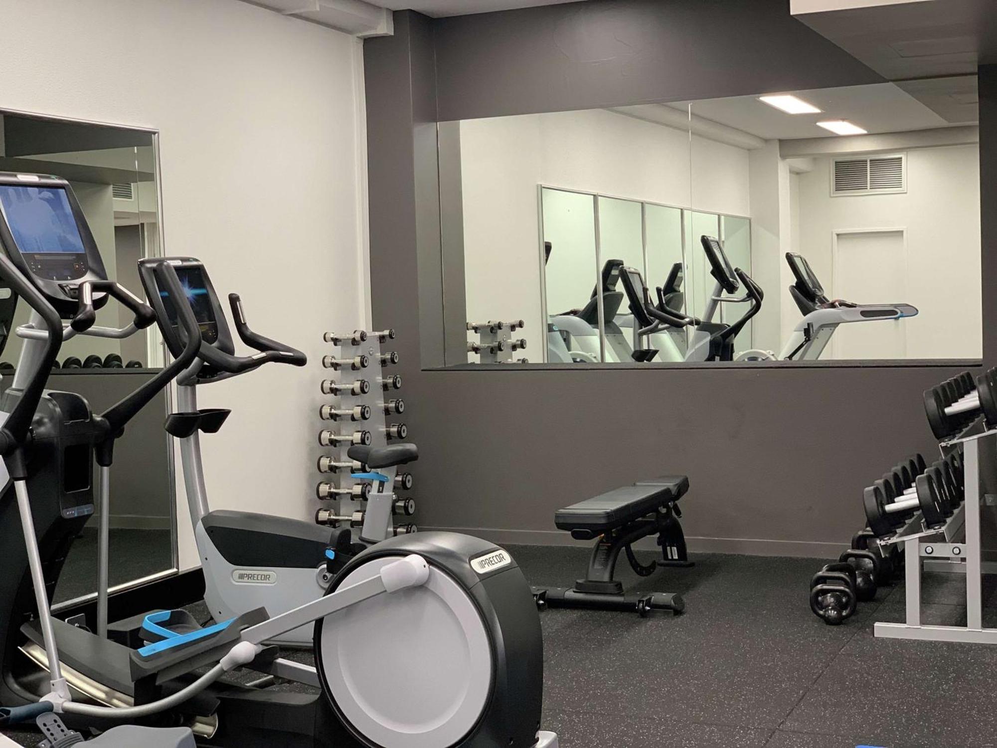 فندق Doubletree By Hilton Esplanade داروين المظهر الخارجي الصورة