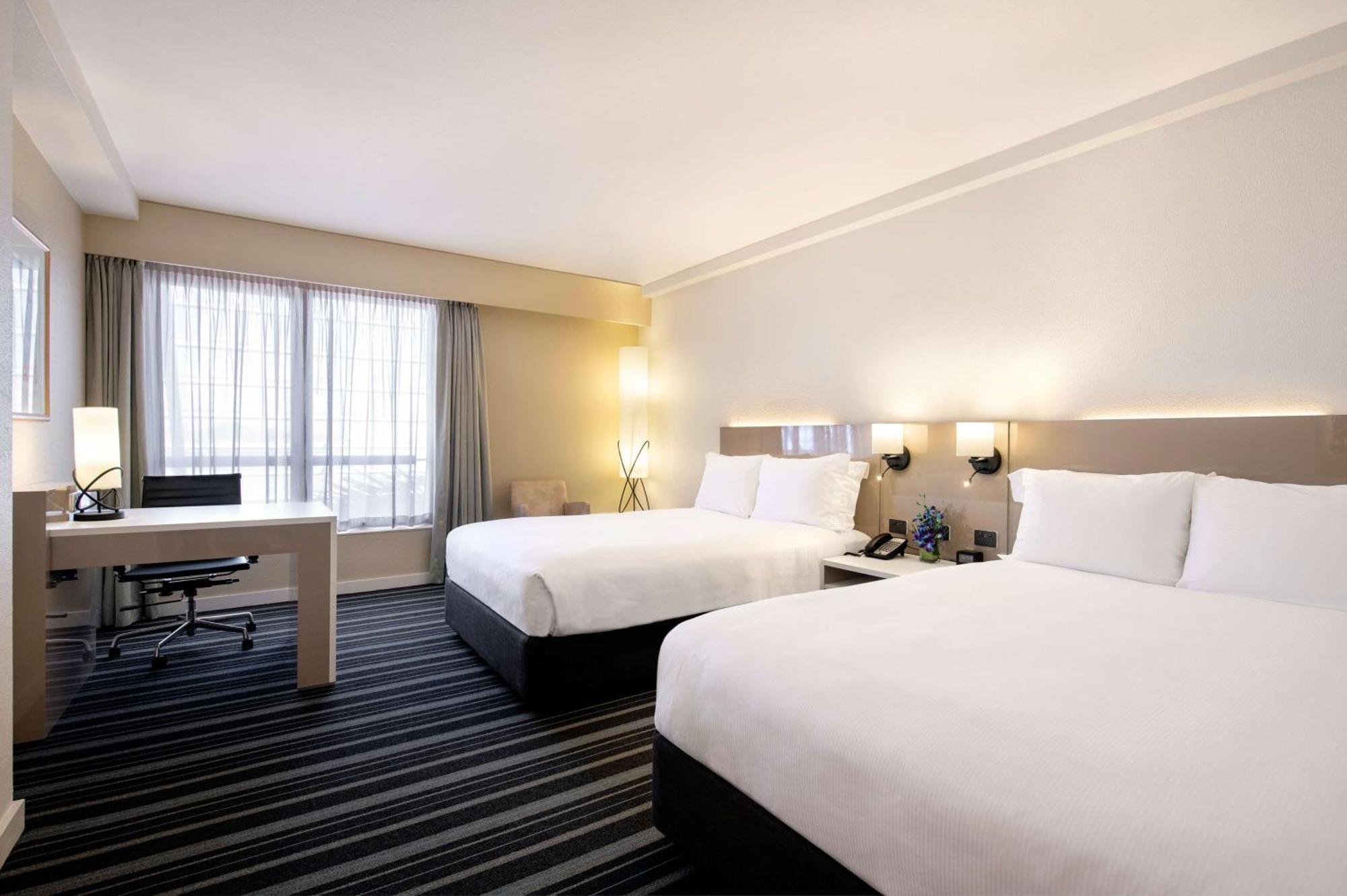 فندق Doubletree By Hilton Esplanade داروين المظهر الخارجي الصورة