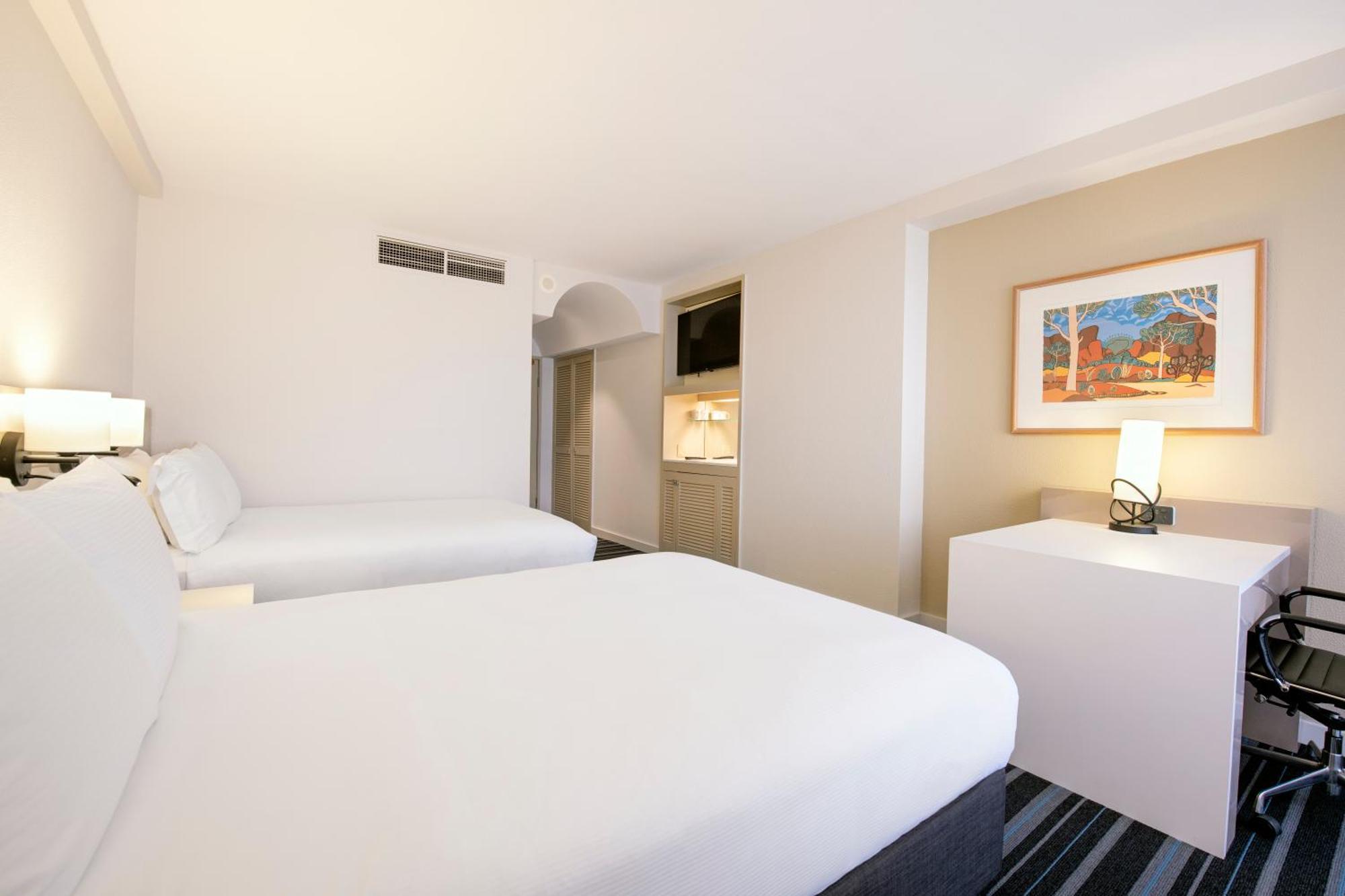 فندق Doubletree By Hilton Esplanade داروين المظهر الخارجي الصورة