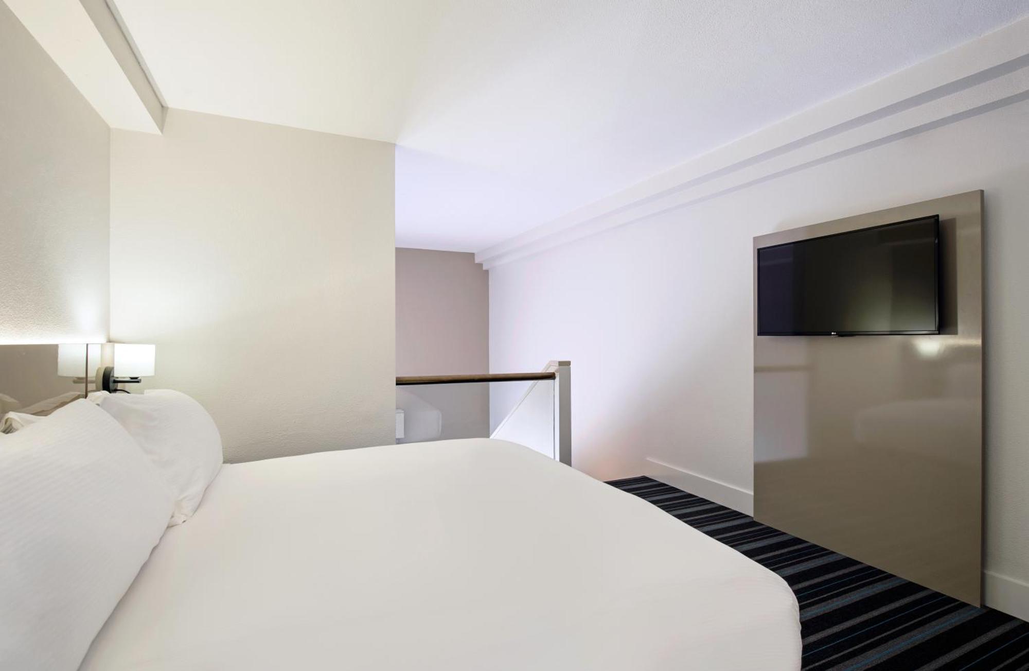 فندق Doubletree By Hilton Esplanade داروين المظهر الخارجي الصورة