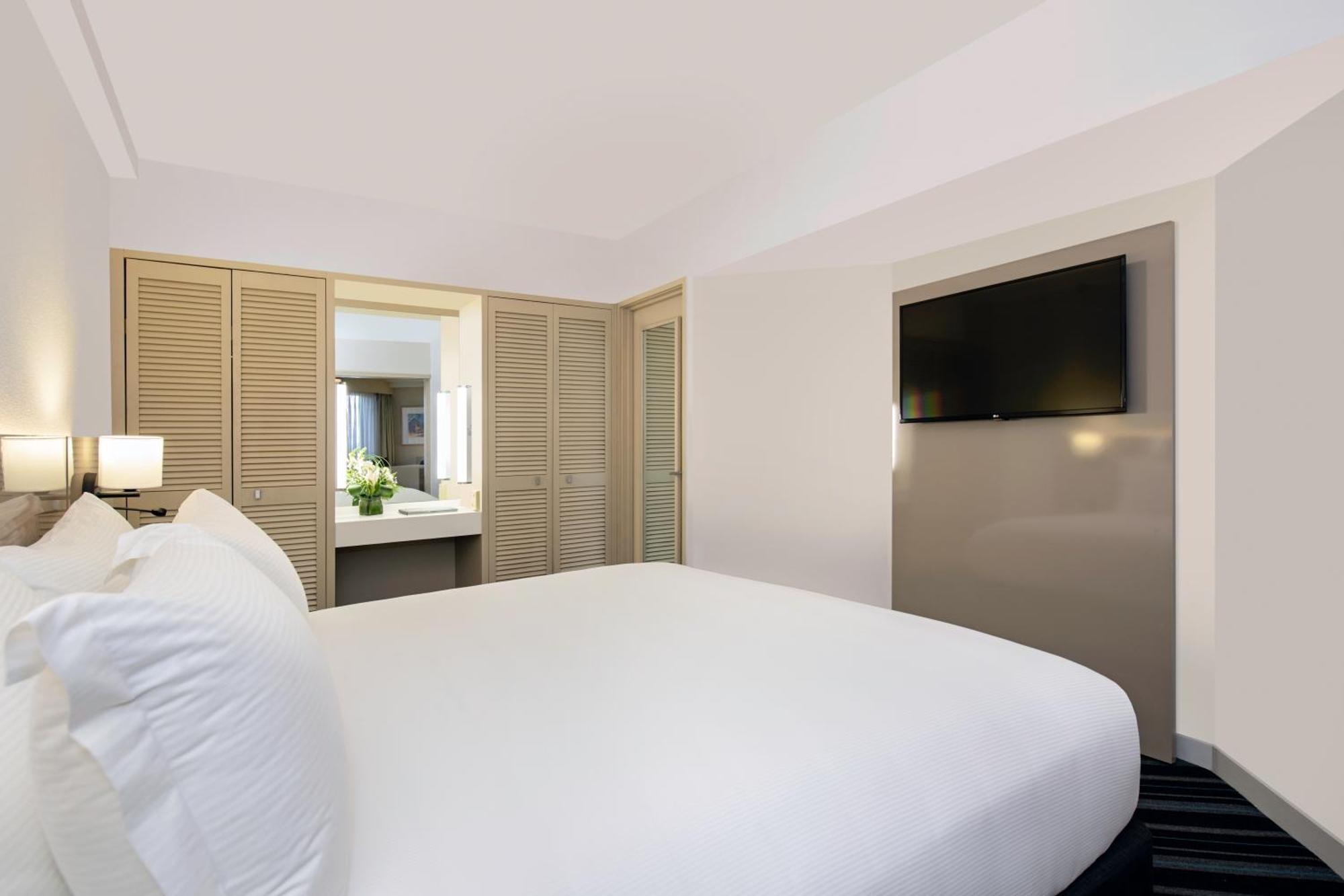 فندق Doubletree By Hilton Esplanade داروين المظهر الخارجي الصورة