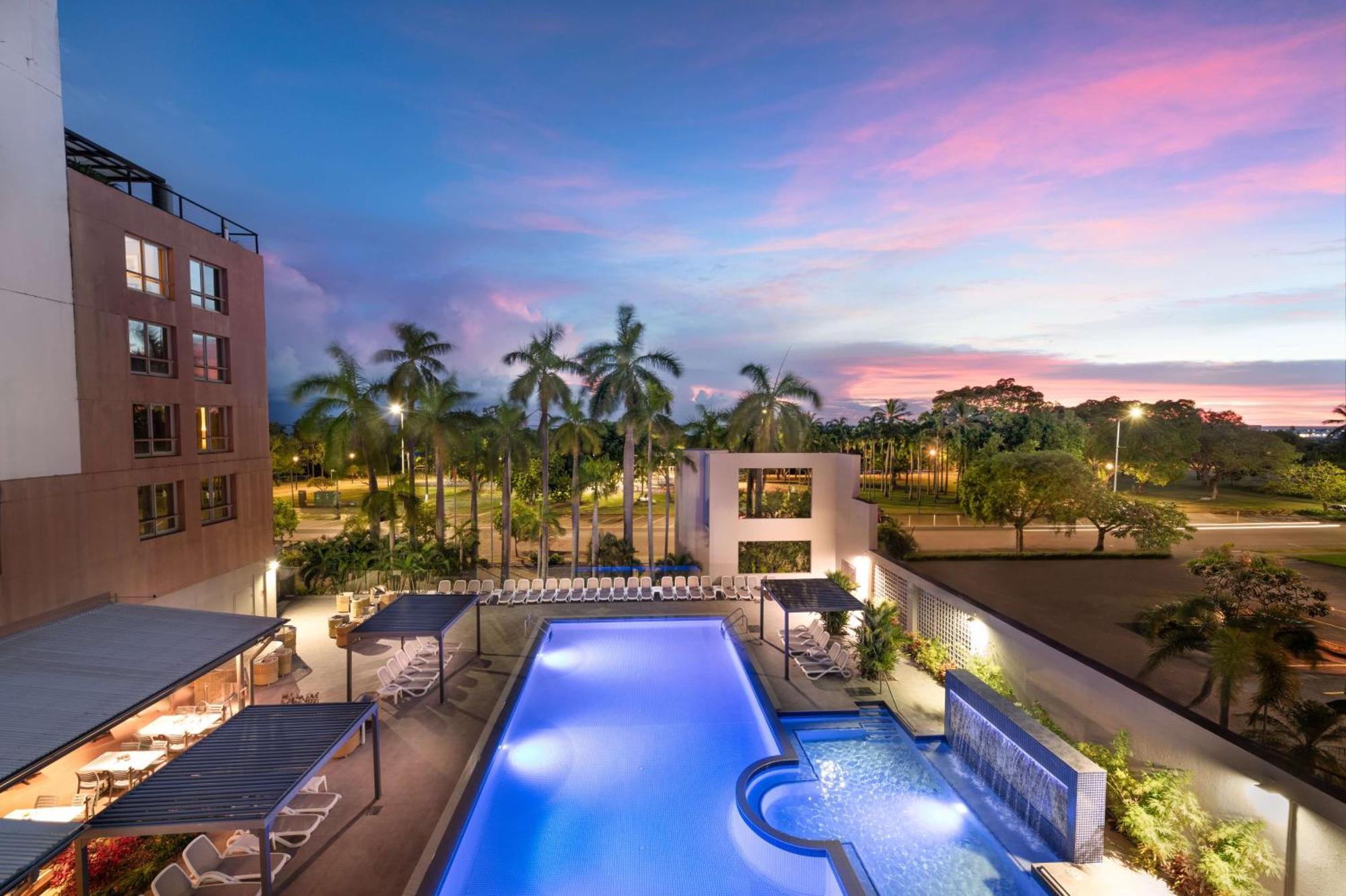 فندق Doubletree By Hilton Esplanade داروين المظهر الخارجي الصورة